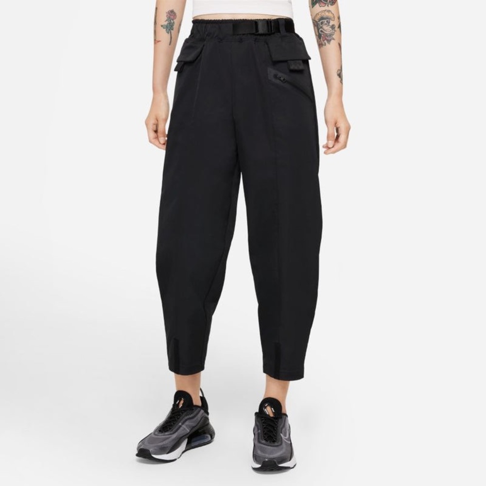 NWT Nike Sportswear Tech Pack Curve Woven Pant NSW DD4616-010 Black Sz Medium